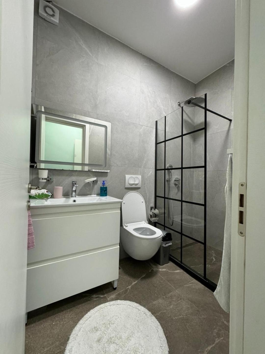 Tirana Centre Lions Gate 2 Apartment Екстериор снимка